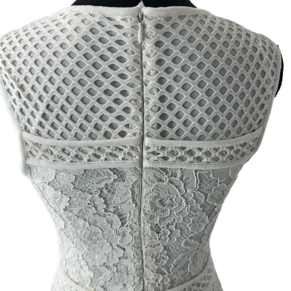 CATO LACE DRESS/SIZE 4 - Picture 4 of 9